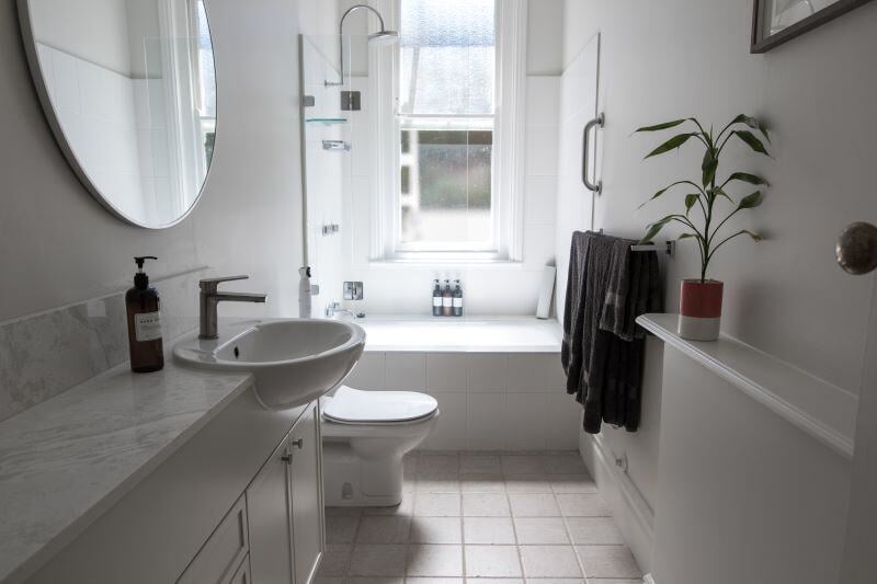 bathroom contractor